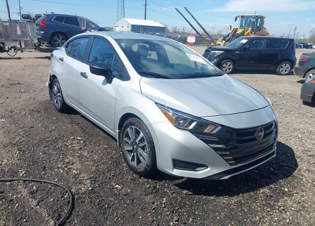 2024 NISSAN Versa