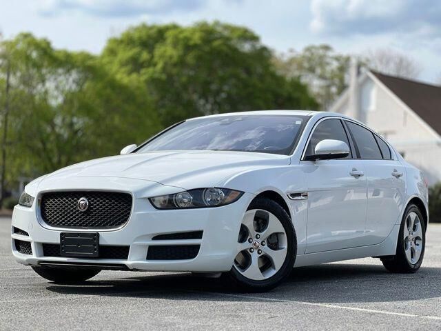 2018 JAGUAR XE