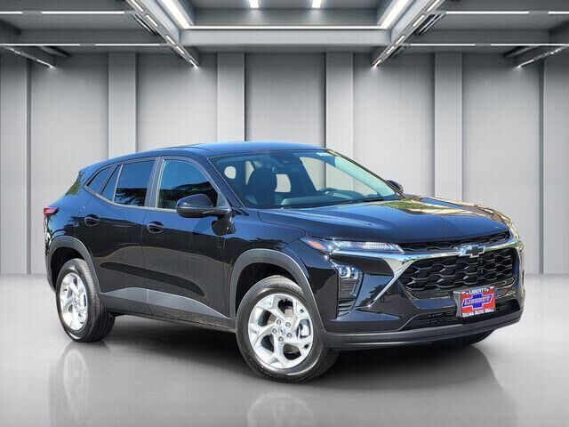 2026 CHEVROLET Trax