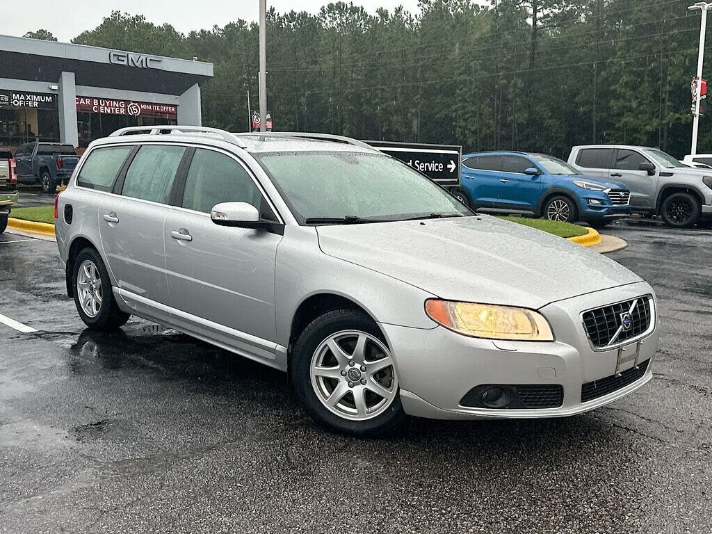 2008 VOLVO V70