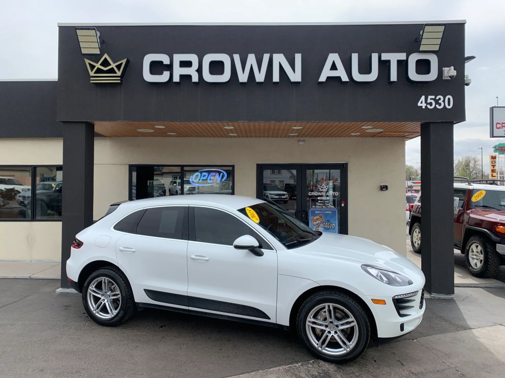 2015 PORSCHE Macan