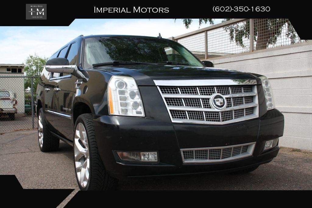 2010 CADILLAC Escalade