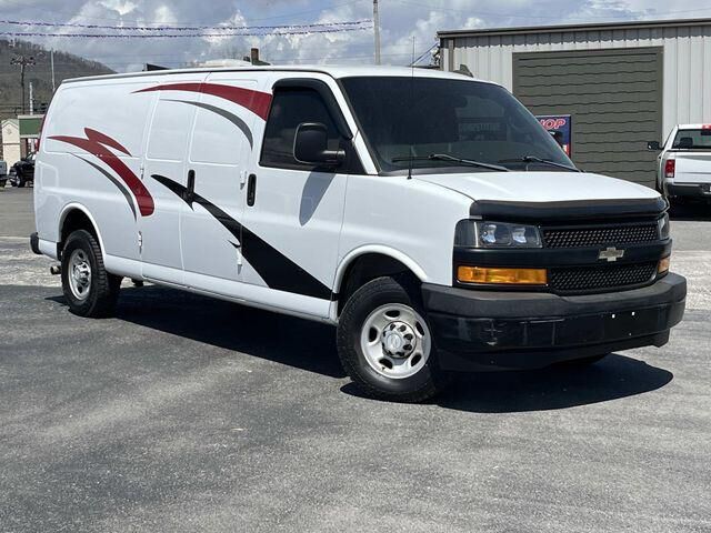 2018 CHEVROLET Express