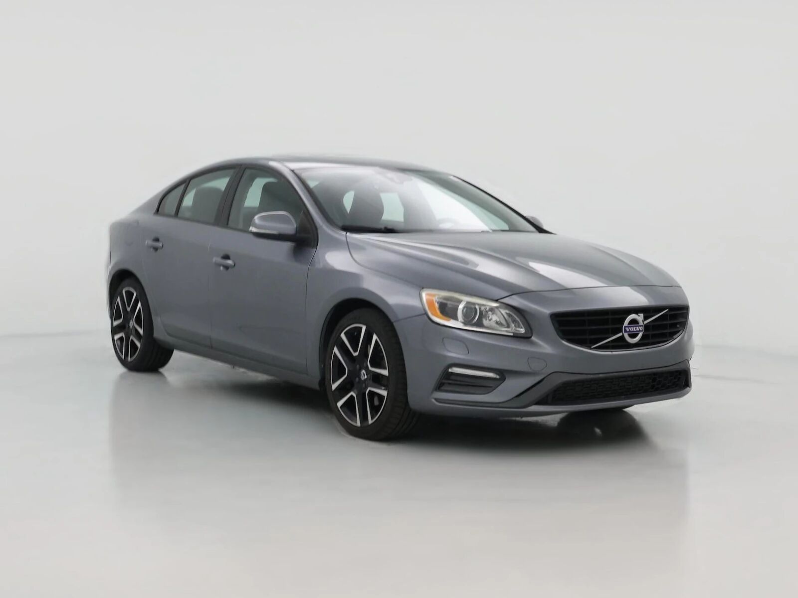 2018 VOLVO S60