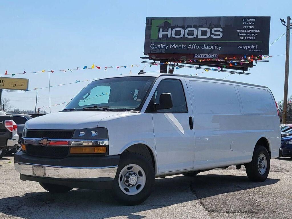 2019 CHEVROLET Express
