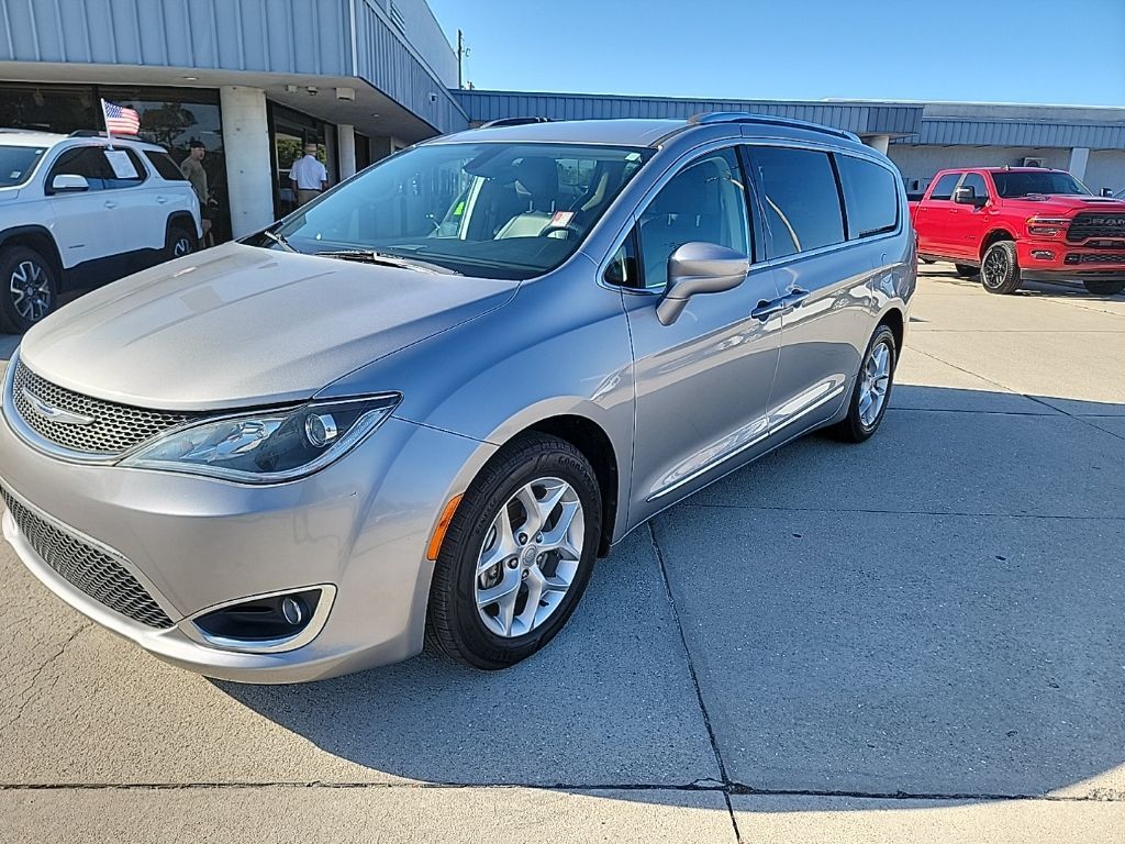 2019 CHRYSLER Pacifica