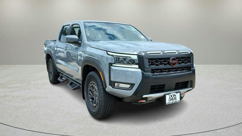 2025 NISSAN Frontier