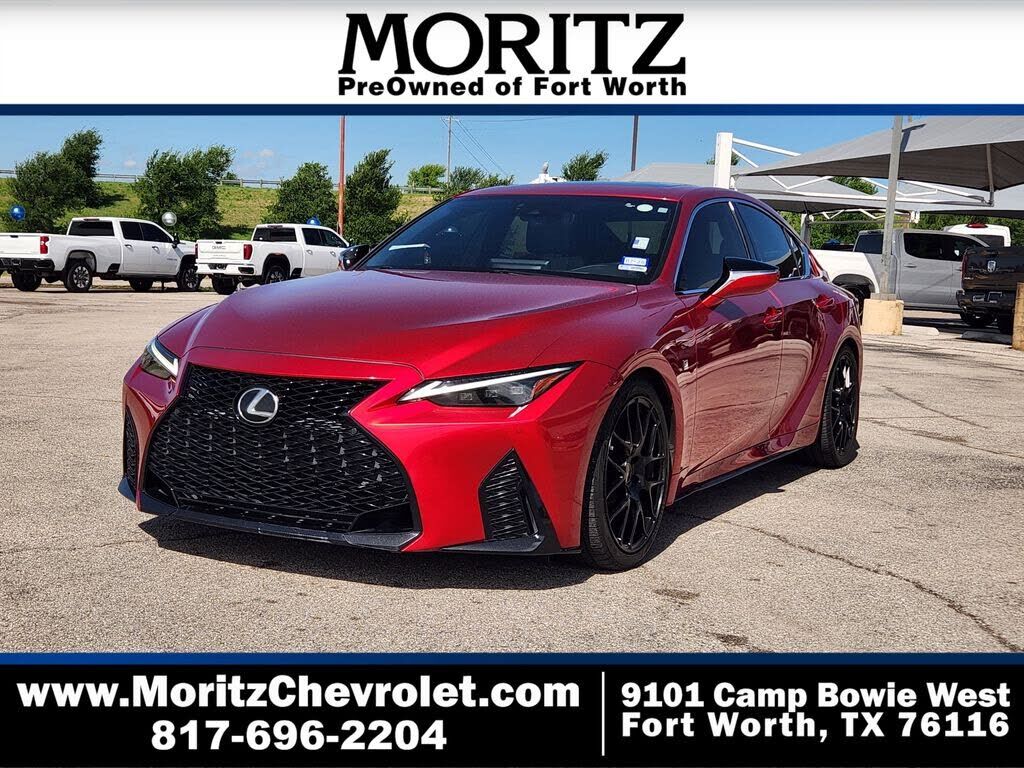 2021 LEXUS IS
