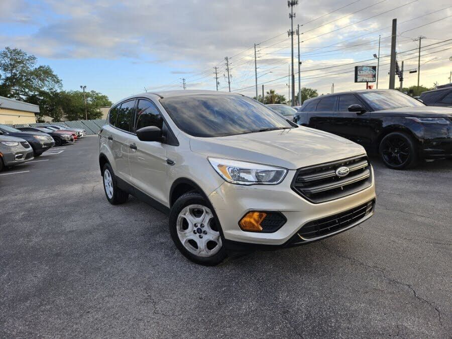 2017 FORD Escape