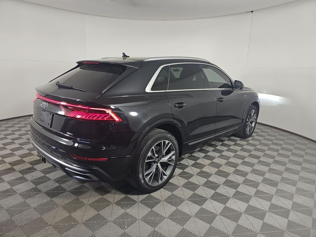 2023 Audi Q8