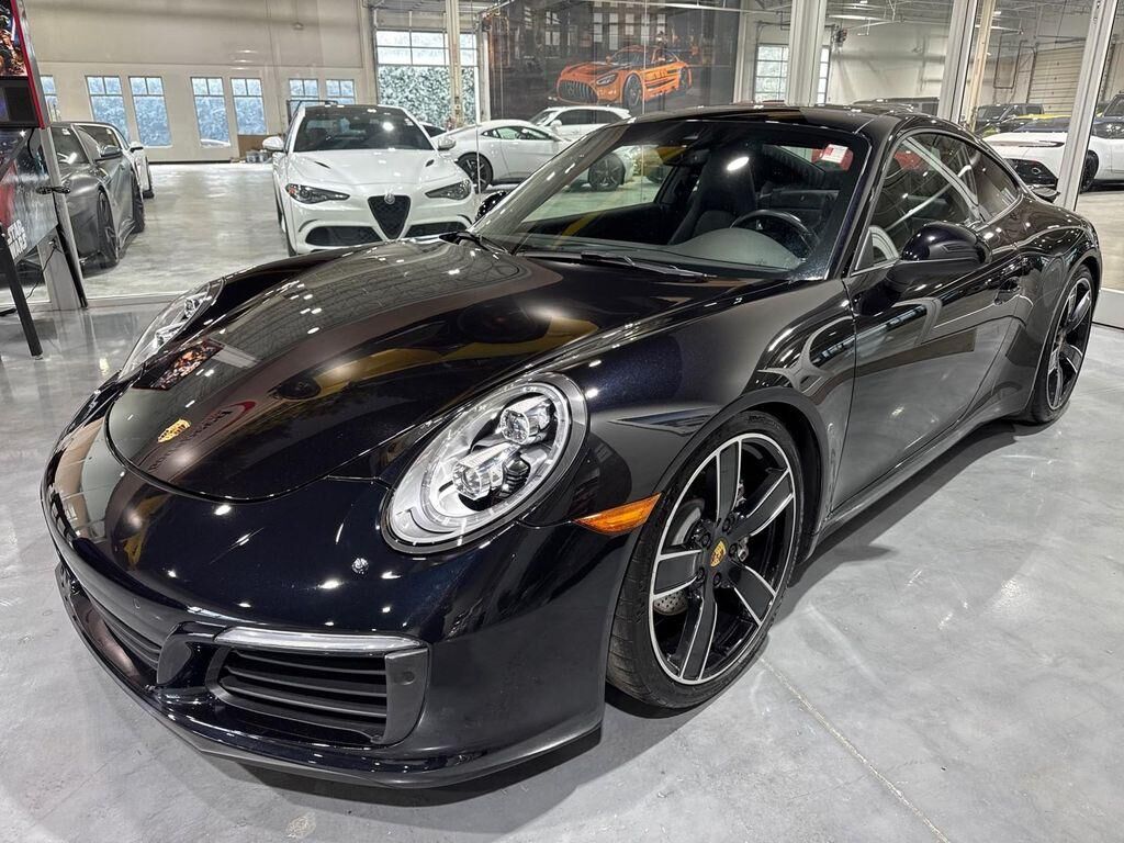 2017 PORSCHE 911