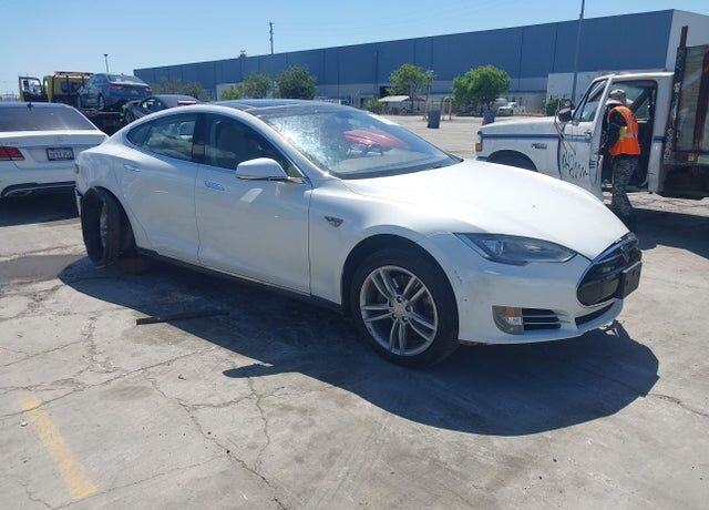 2012 TESLA Model S