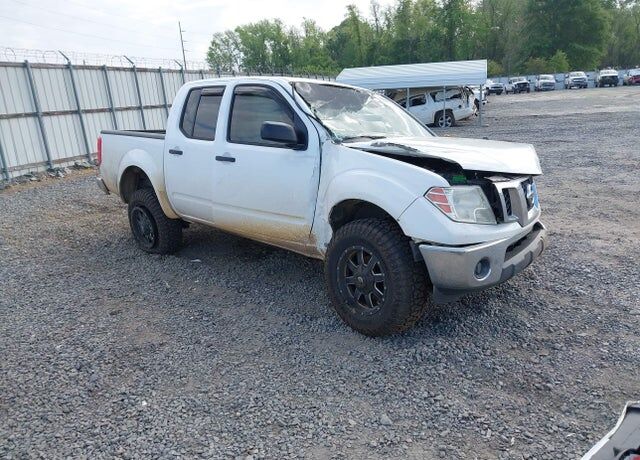 2011 NISSAN Frontier