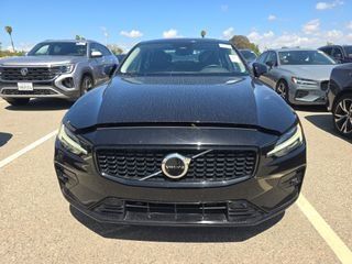 2024 VOLVO S60