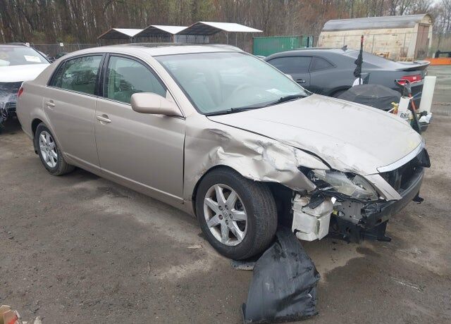 2006 TOYOTA Avalon