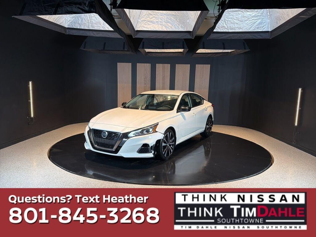 2022 NISSAN Altima