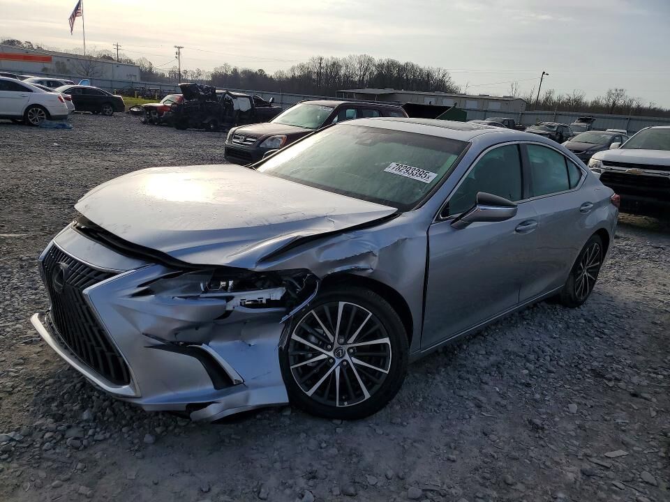 2025 LEXUS ES