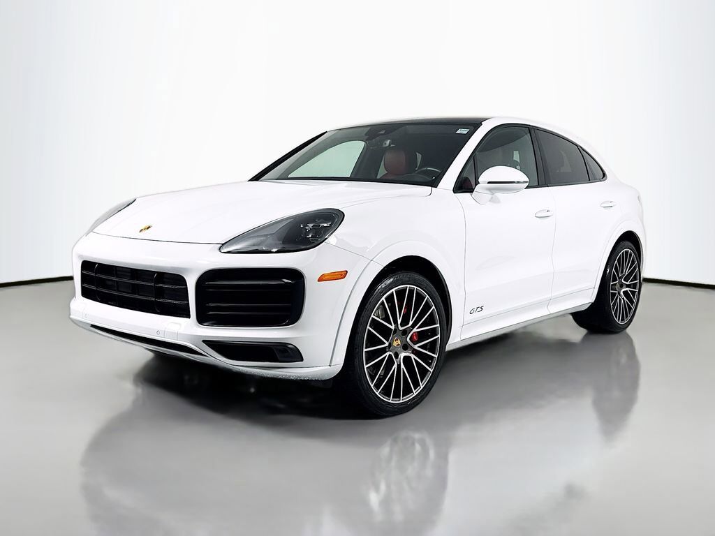 2022 PORSCHE Cayenne