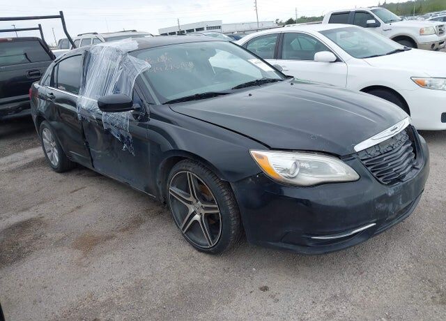 2014 CHRYSLER 200