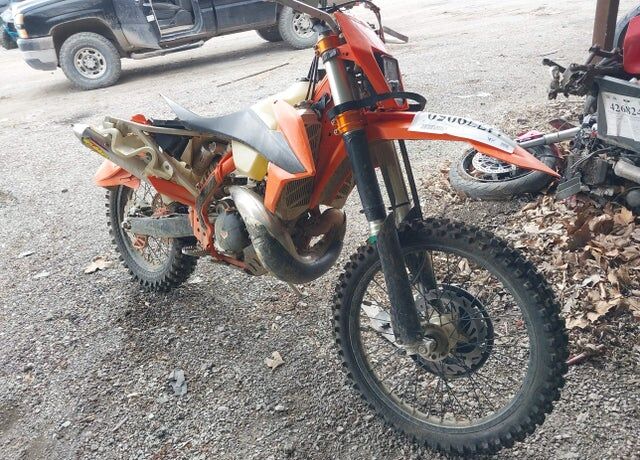 2022 KTM Closed Course Competition