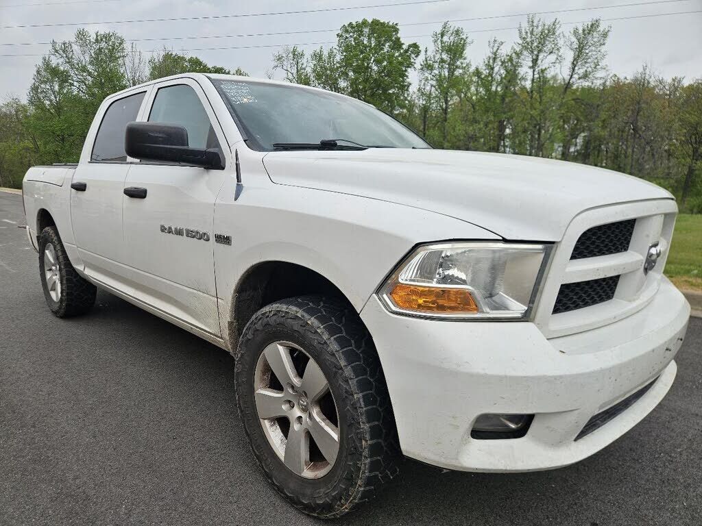 2012 DODGE Ram