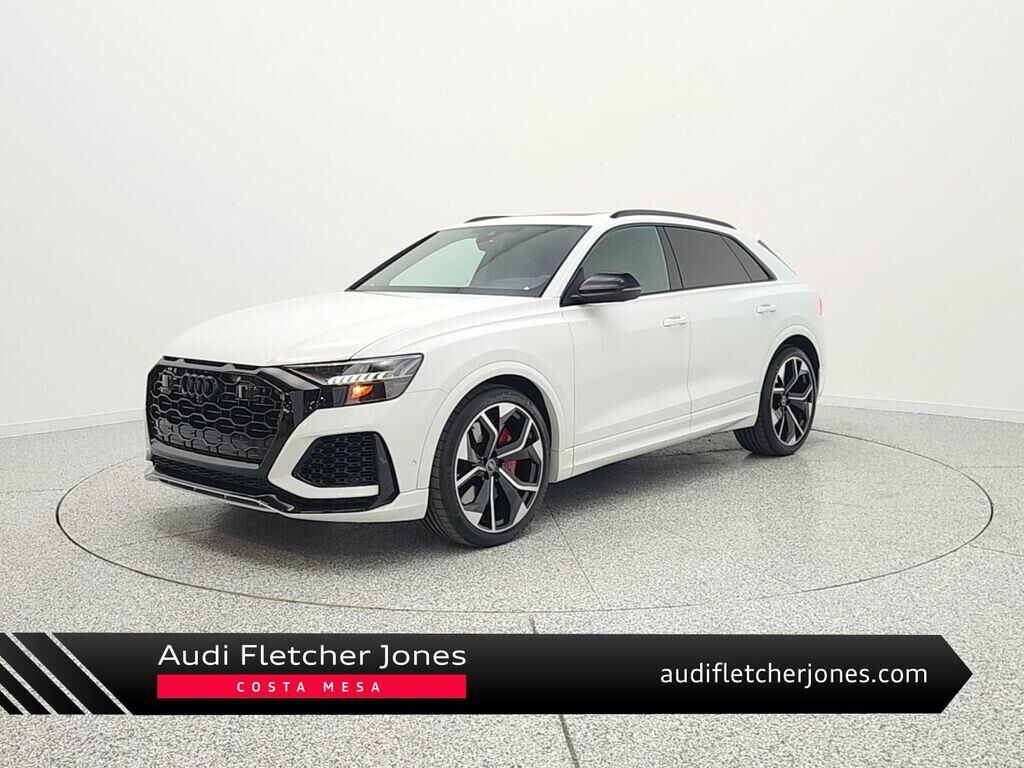 2024 AUDI RS Q8