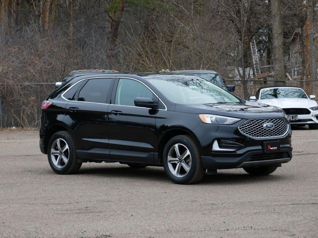 2023 FORD Edge