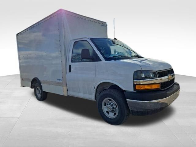 2025 CHEVROLET Express