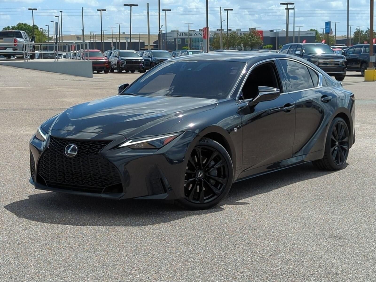 2021 LEXUS IS