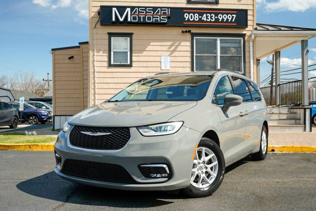 2022 CHRYSLER Pacifica