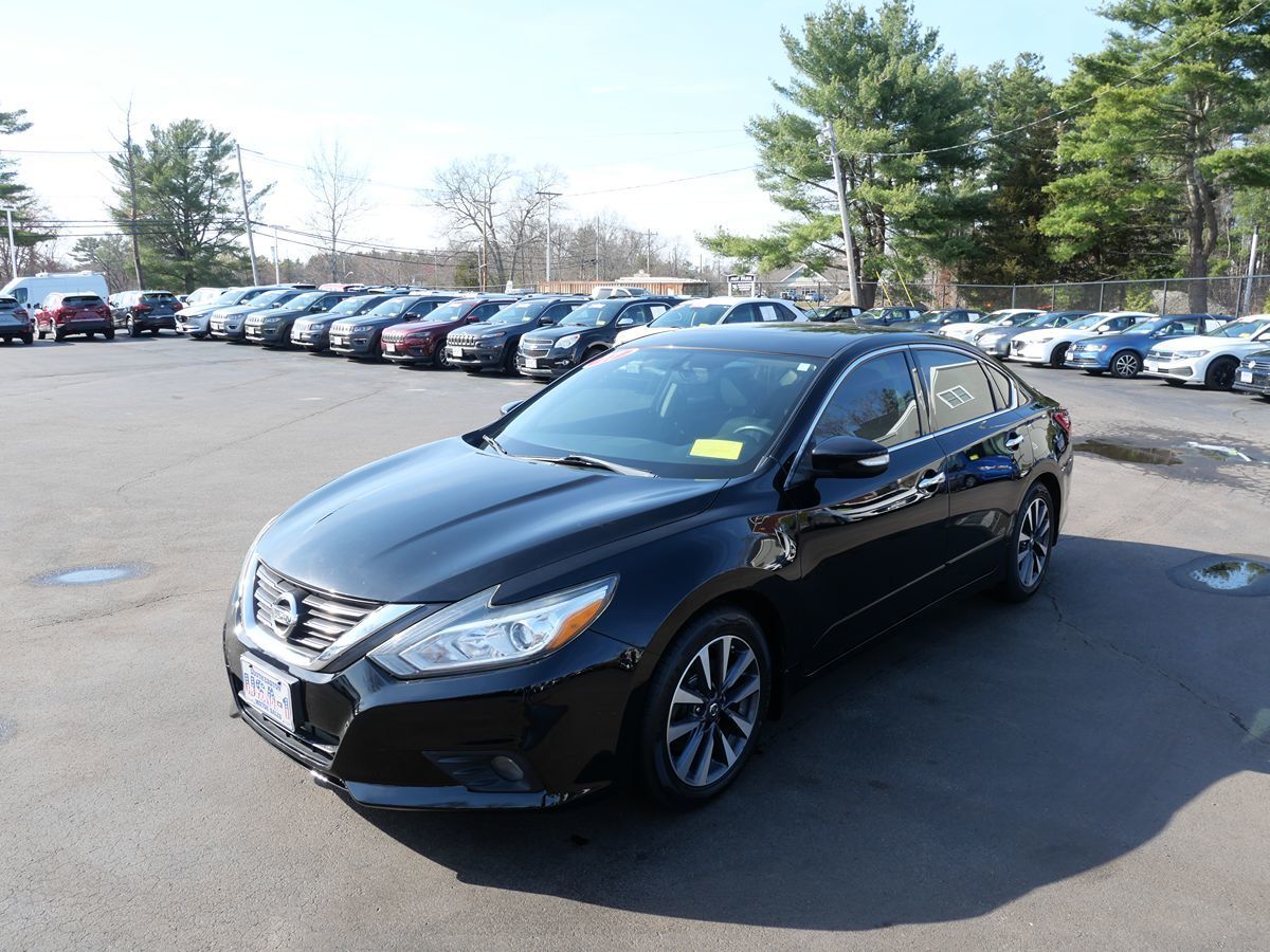 2017 NISSAN Altima