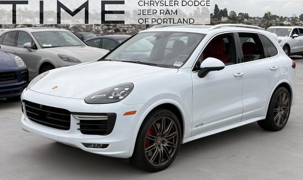 2016 PORSCHE Cayenne