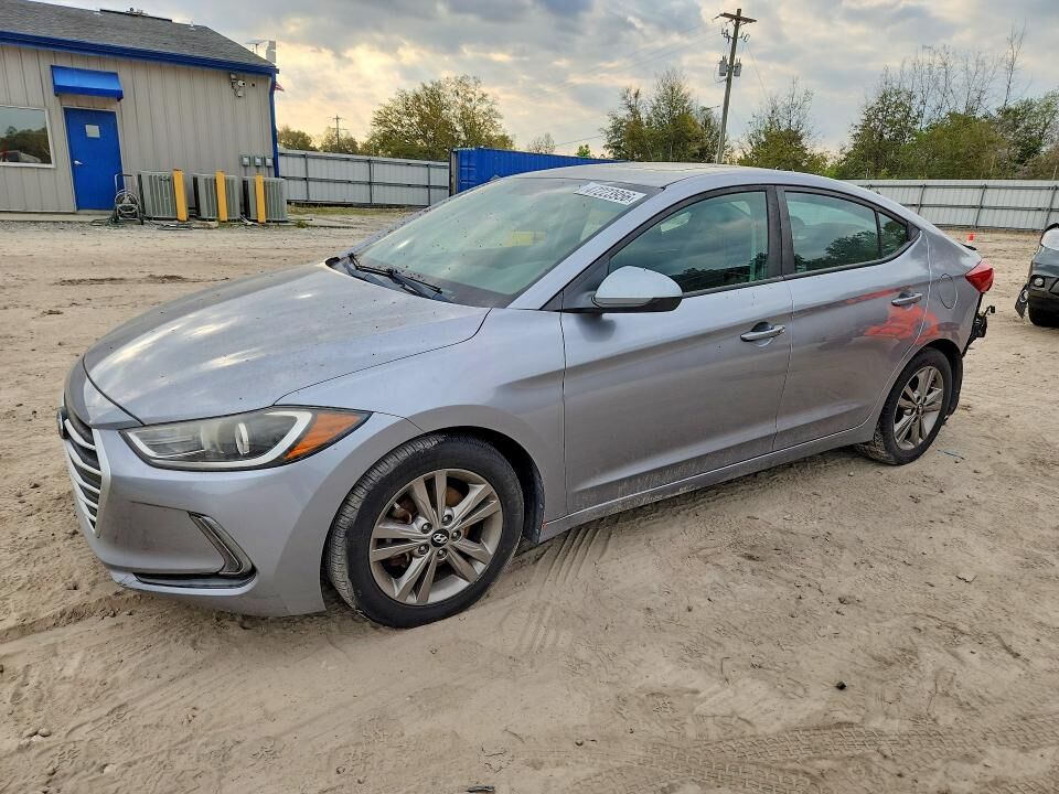2017 HYUNDAI Elantra