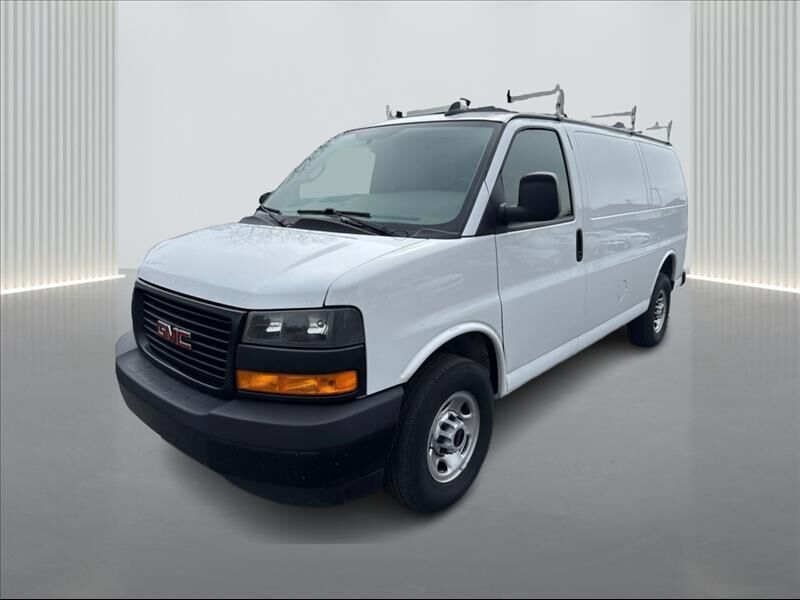 2023 GMC Savana