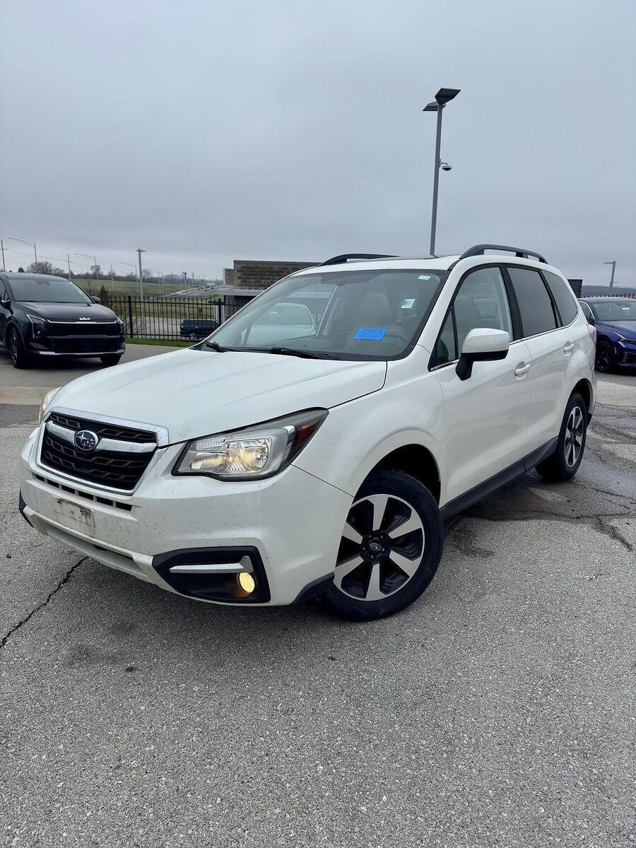 2017 SUBARU Forester