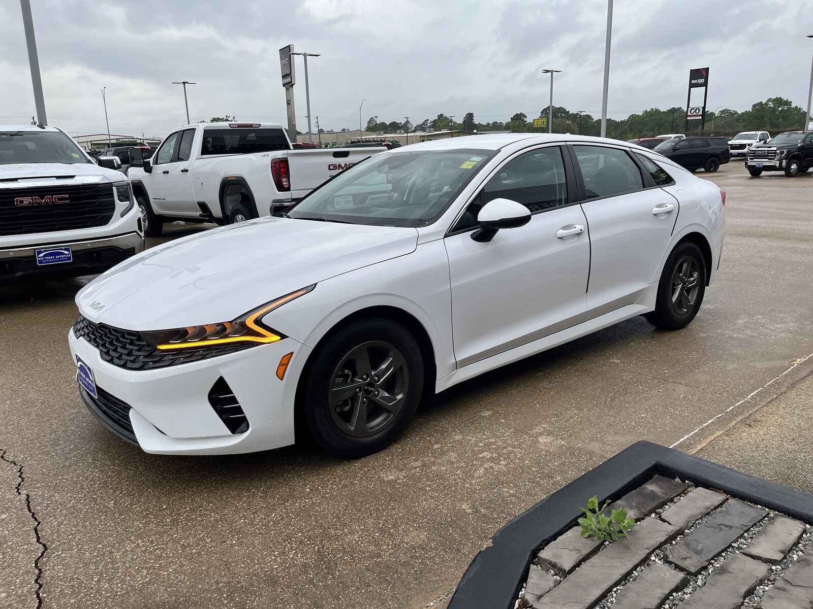 2023 KIA K5