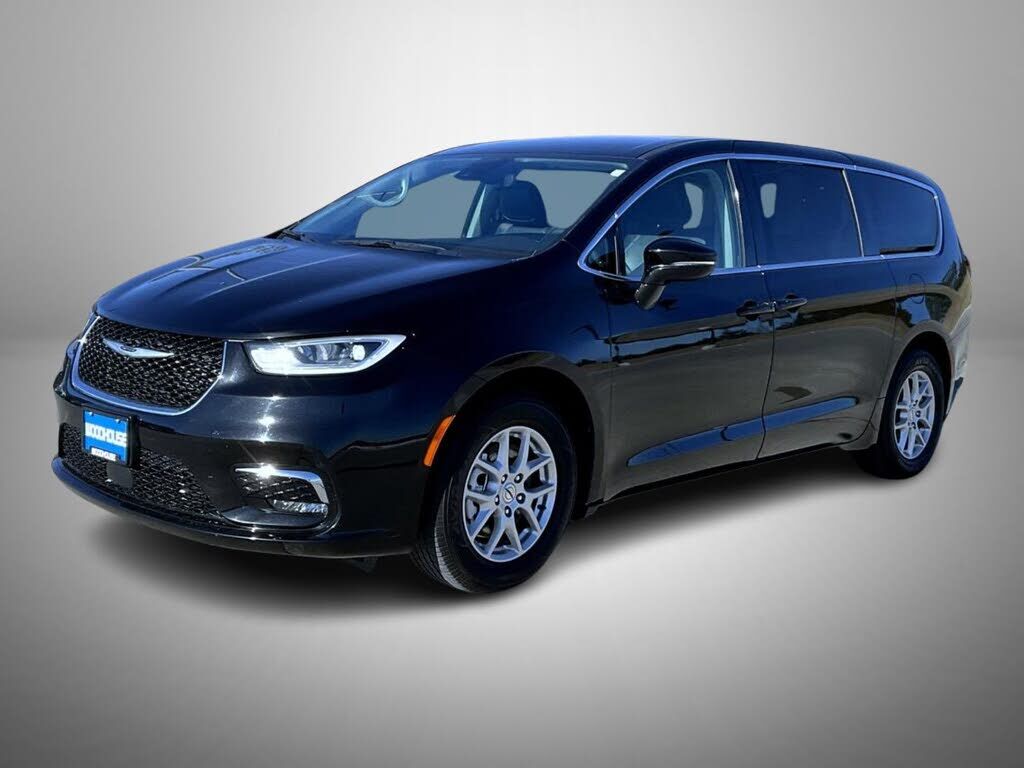 2024 CHRYSLER Pacifica