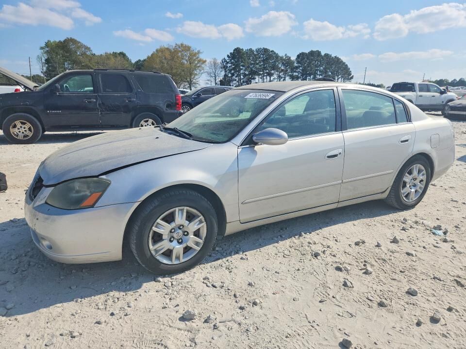 2005 NISSAN Altima