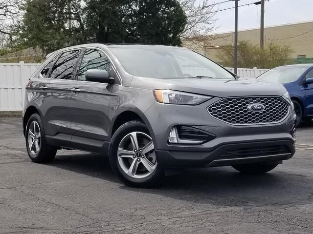 2023 FORD Edge