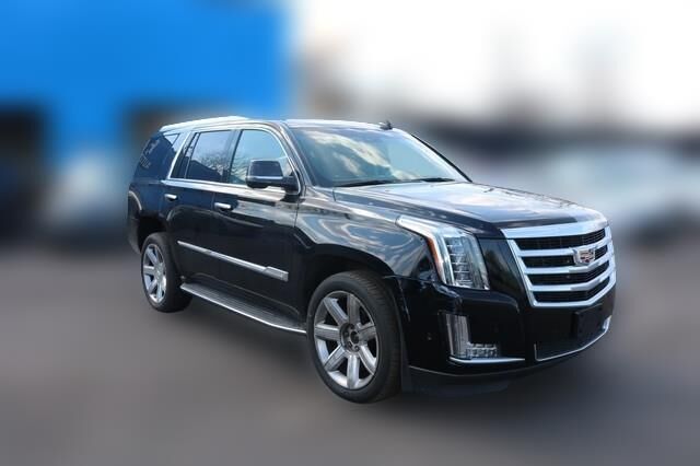 2017 CADILLAC Escalade