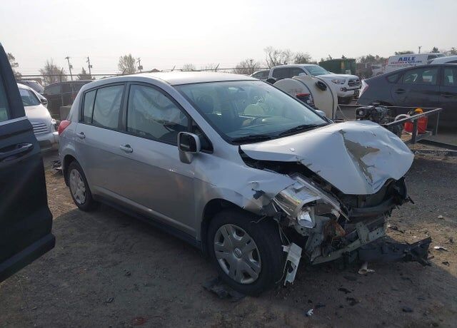 2012 NISSAN Versa