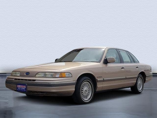 1992 FORD Crown Victoria