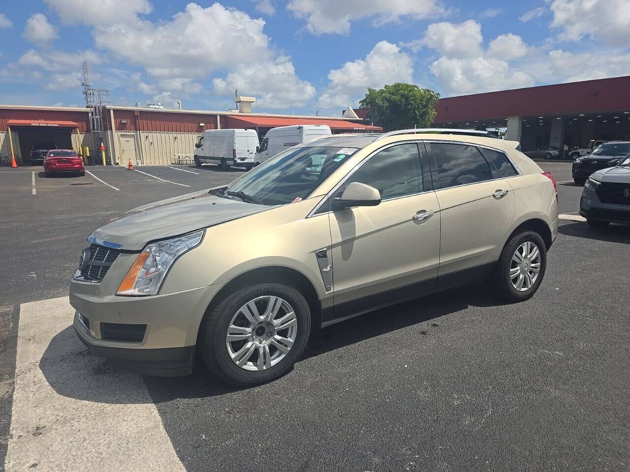 2010 CADILLAC SRX