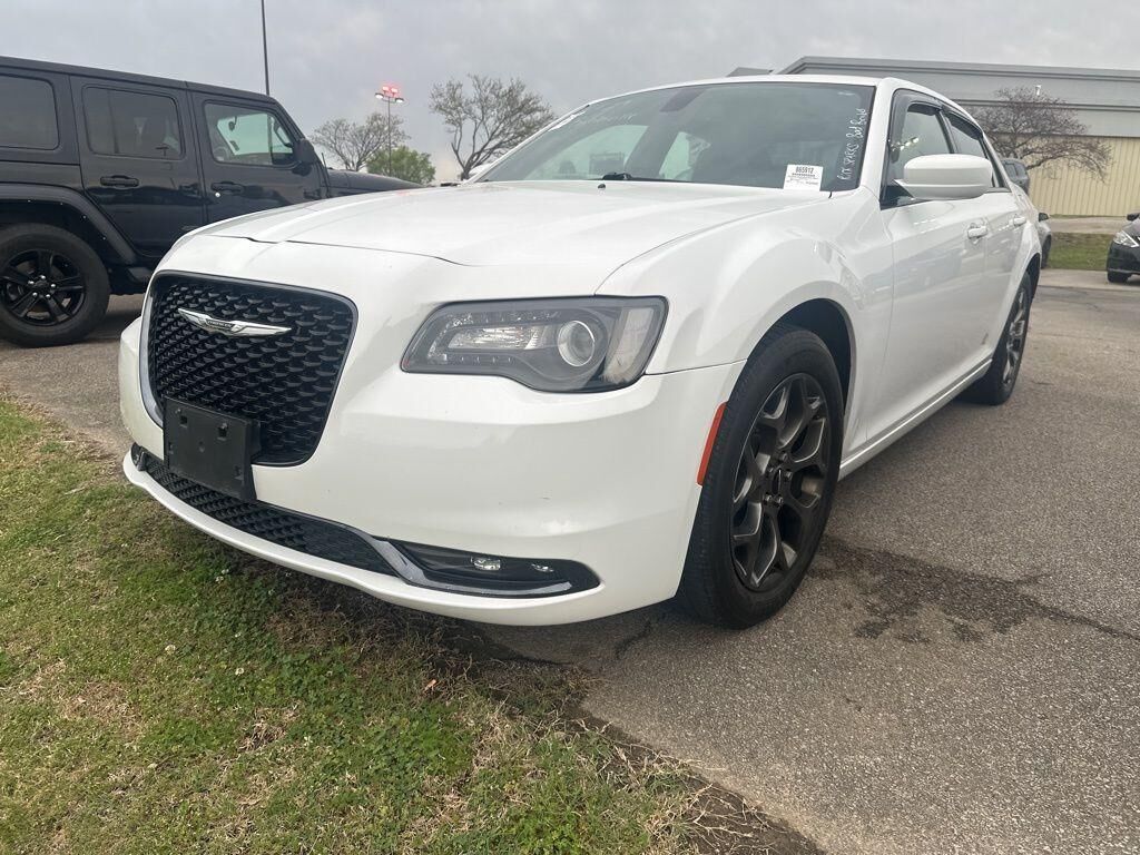 2017 CHRYSLER 300