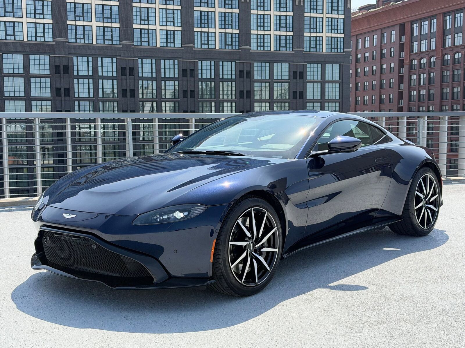 2020 ASTON MARTIN Vantage