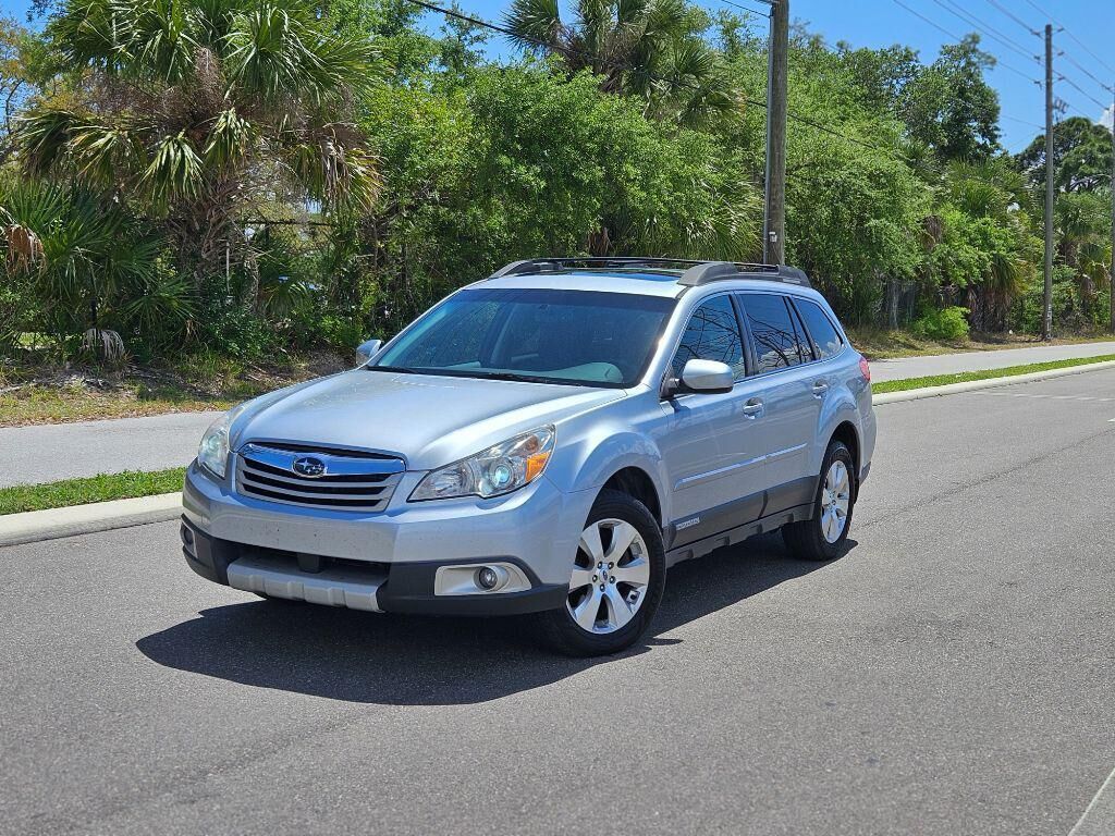 2012 SUBARU Outback