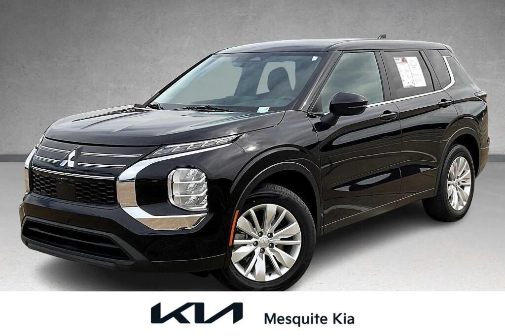 2025 MITSUBISHI Outlander