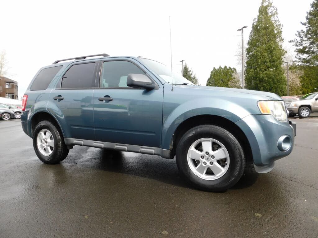 2010 FORD Escape