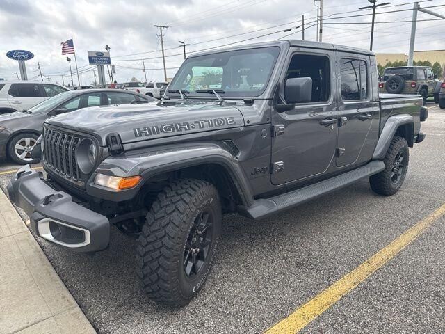 2025 JEEP Gladiator