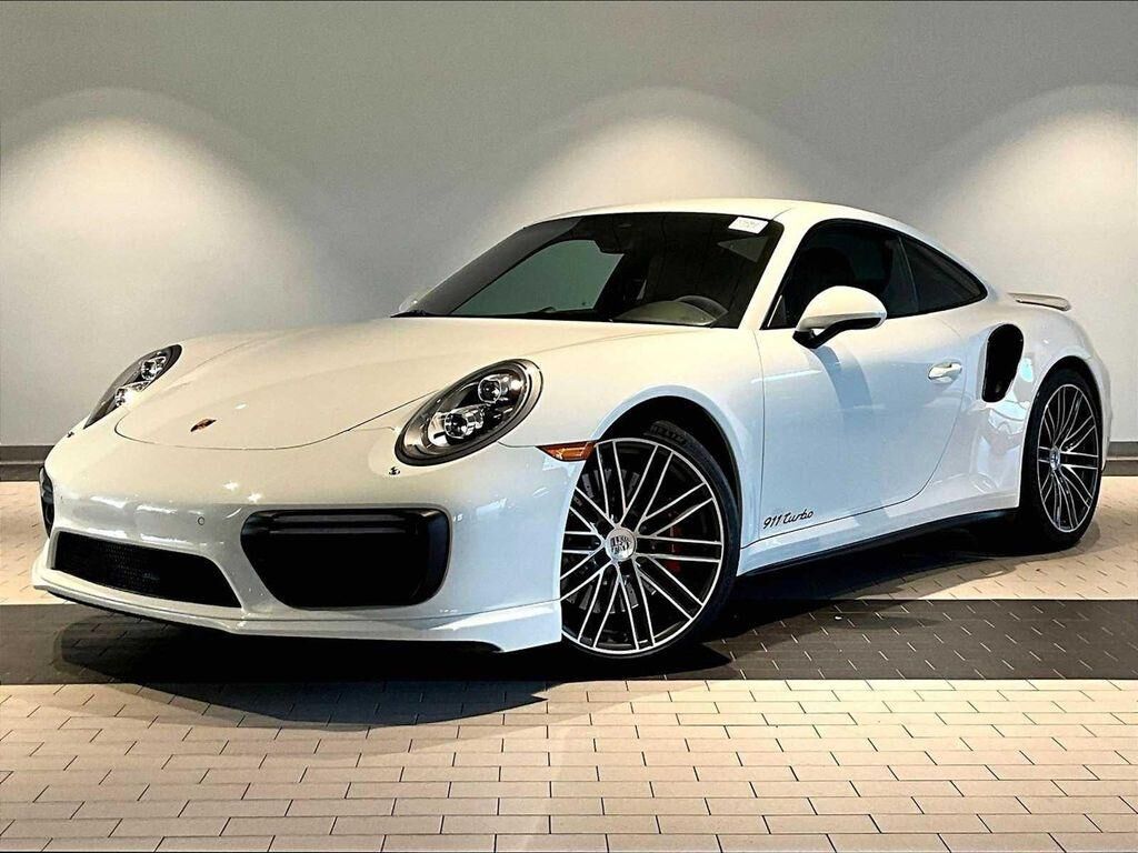 2017 PORSCHE 911